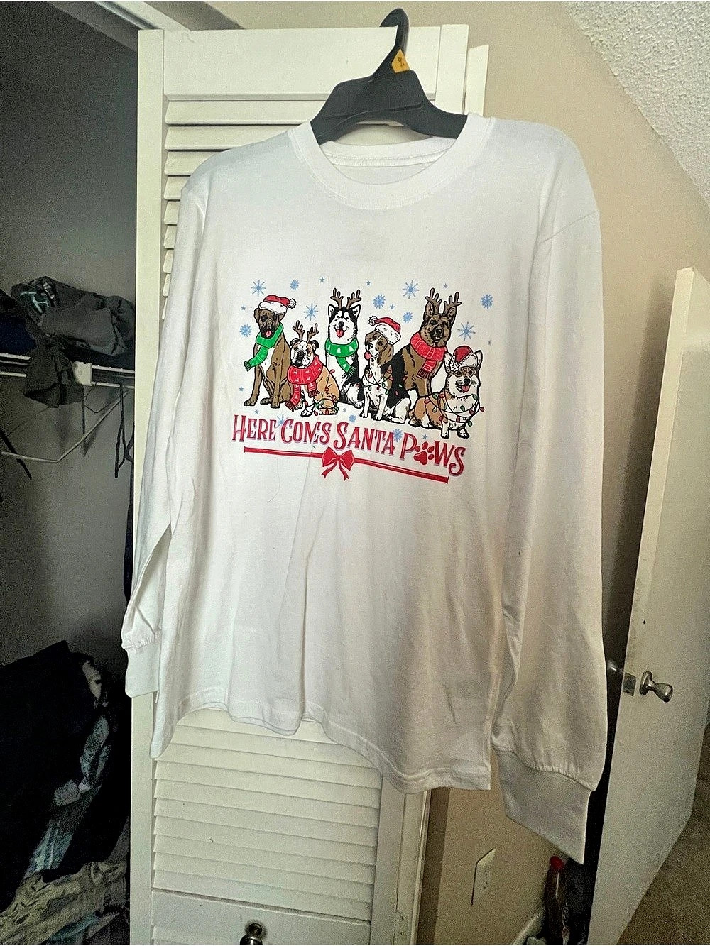 Women’s Royce Holiday Dog Graphic Cotton Long Sleeve Medium